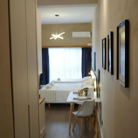 Daily Rent 티라나