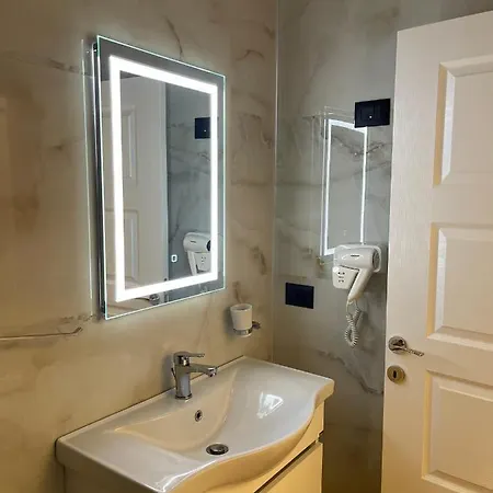 Daily Rent *
